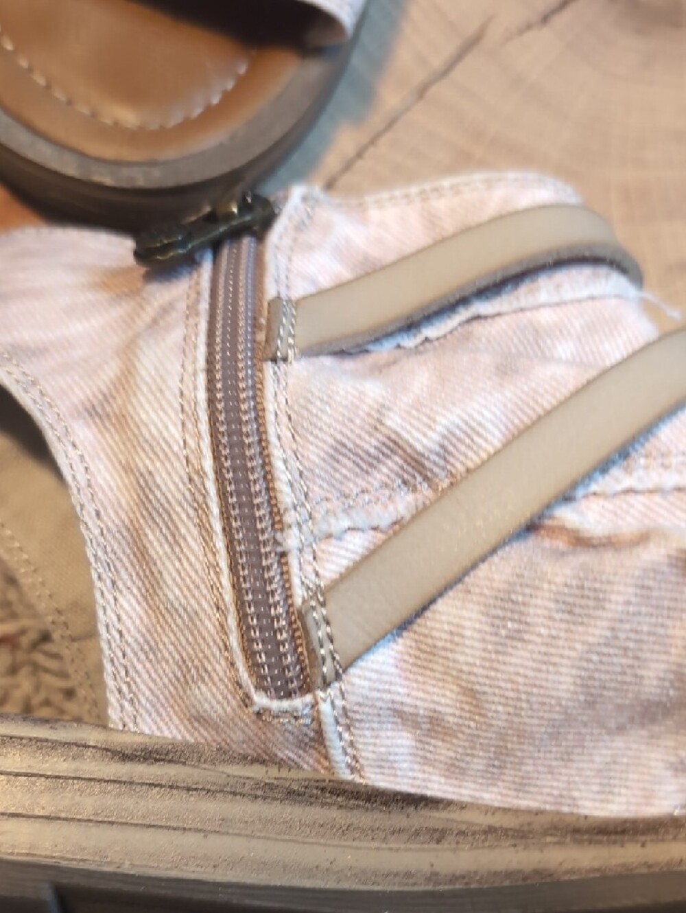 Blowfish Malibu Canvas Ruched Peep Toe Bootie Buckle Lagenlook Sandals NWT - Picture 6 of 14
